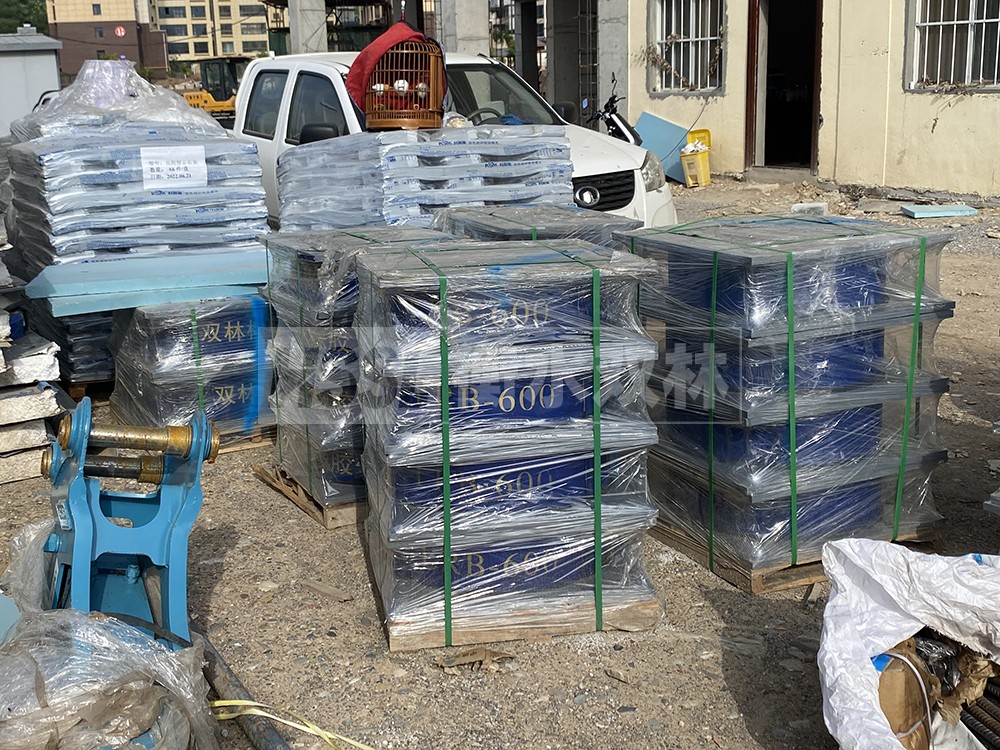LRB铅芯橡胶隔震支座 铅芯叠层橡胶隔震支座厂家 建筑橡胶隔震支座LNR